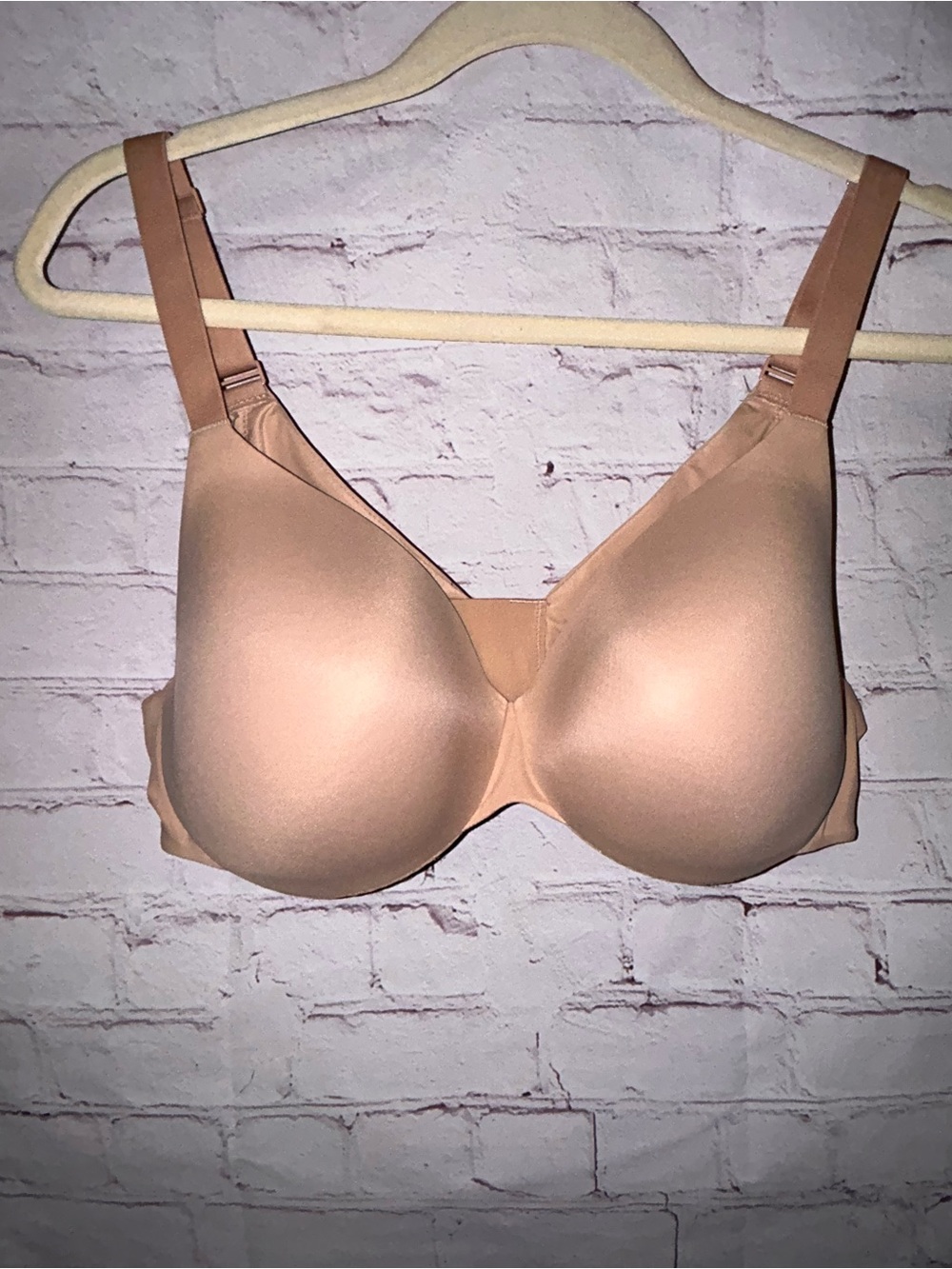 SKIMS T-Shirt Bra size 38C